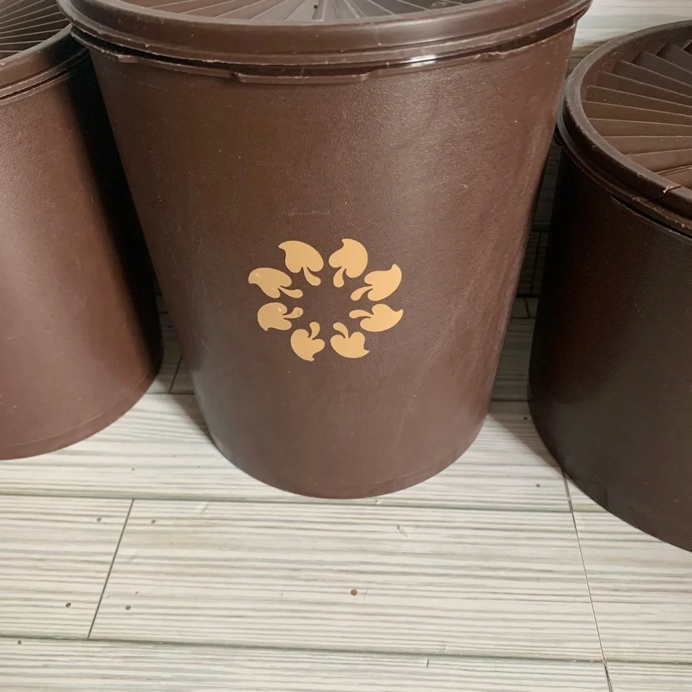 Tupperware five piece